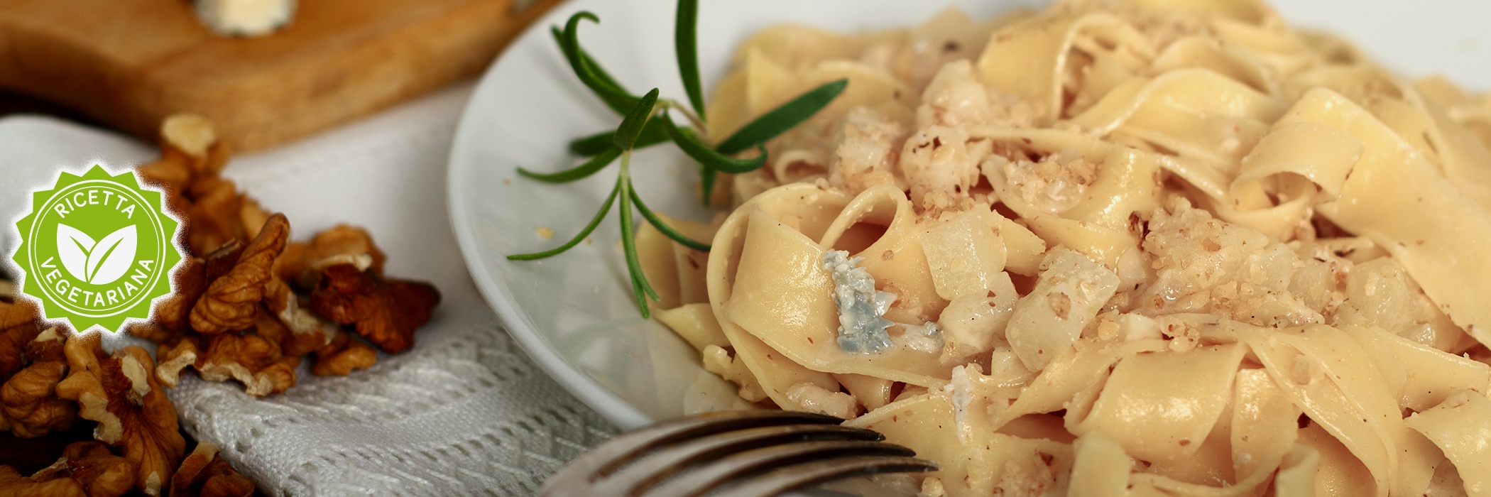 pappardelle all'albume pere e noci