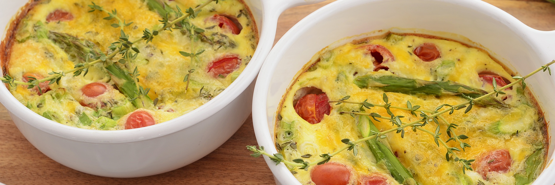 quiche di asparagi, timo e pomodorini