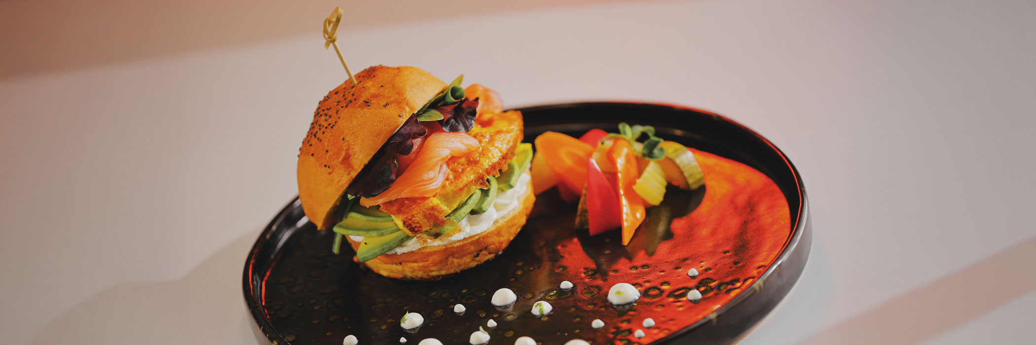 Ricetta Maia per realizzare un Hamburger Omelette and smoked salmon