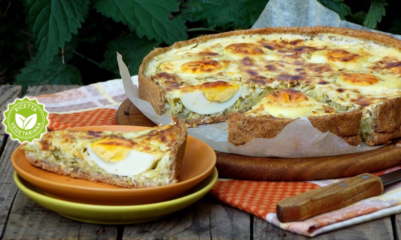 Torta salata con uova sode