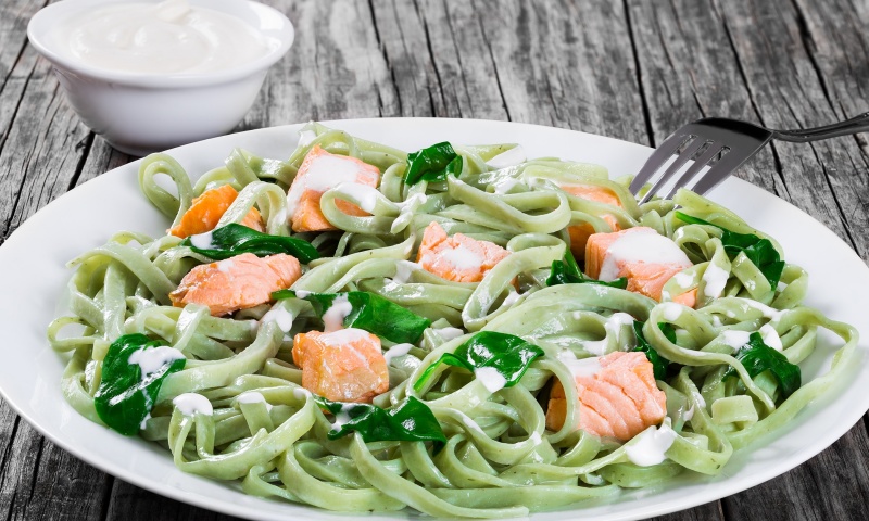 fettuccine spinaci e salmone