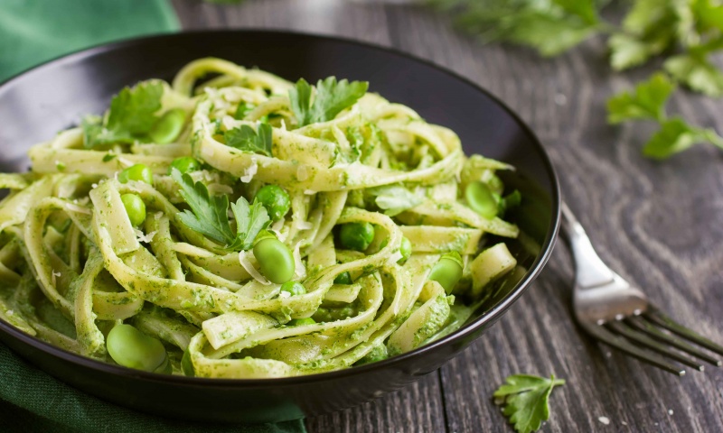 tagliatelle con fave fresche